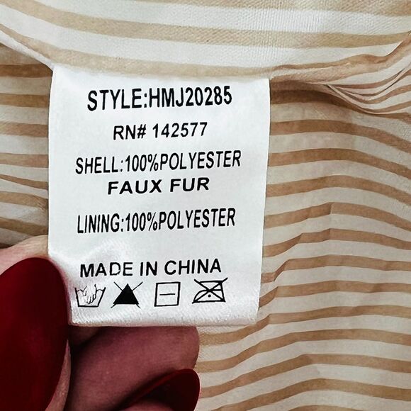 Haute Monde Ivory Faux Fur Coat Gold Hardware Hooded Pockets Womens‎ Large - Picture 8 of 8